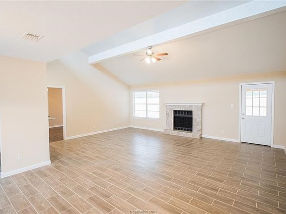 3rd image of 2401 Glacier Dr