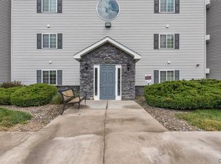 1402 Landrush Way, Baldwinsville, NY 13027