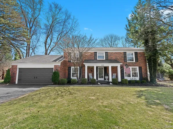 856 Thorntree Ct, Bloomfield Hills, MI 48304