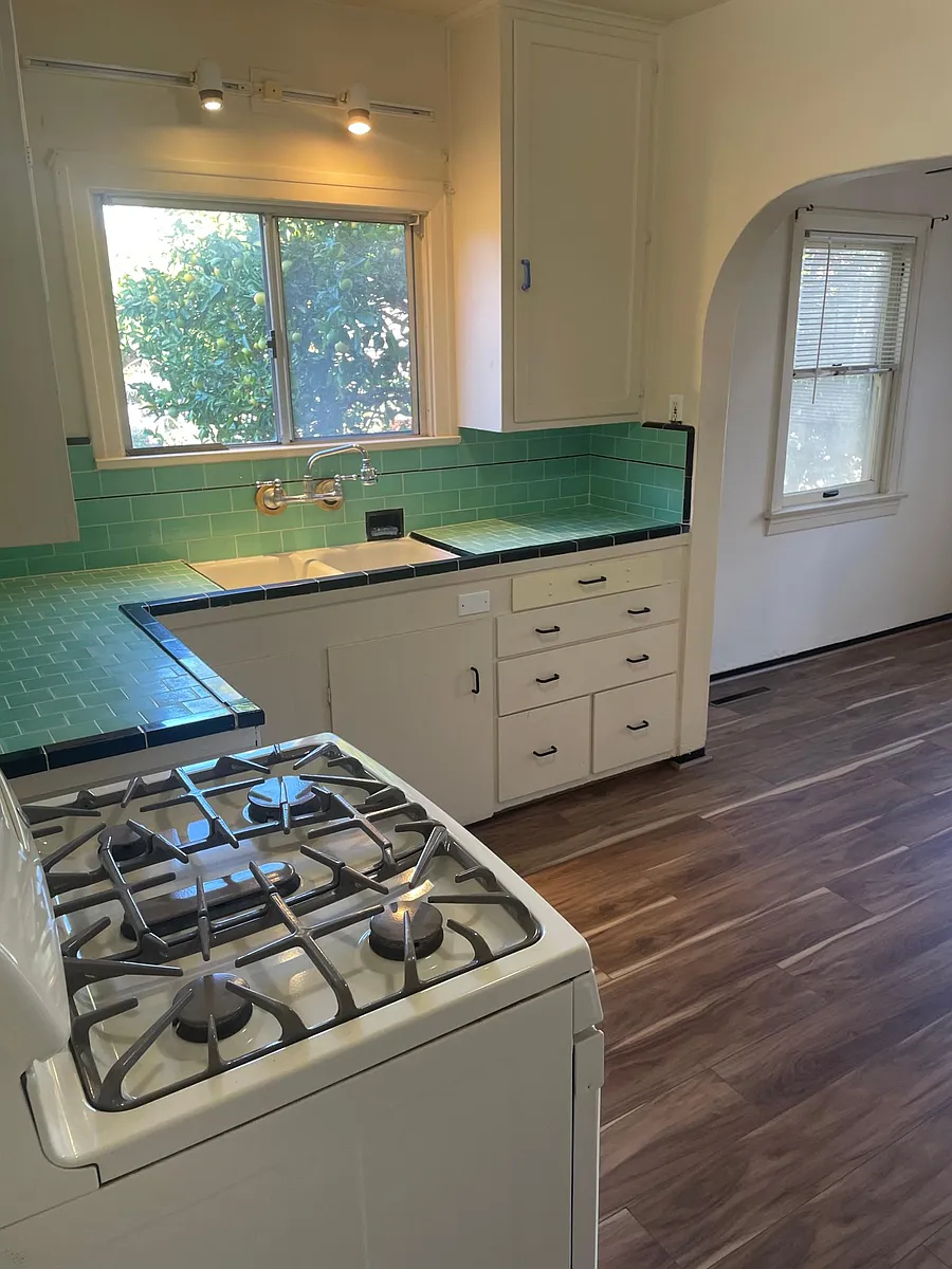 Kitchen w new gas stove - 2106 1/2 W 240th St