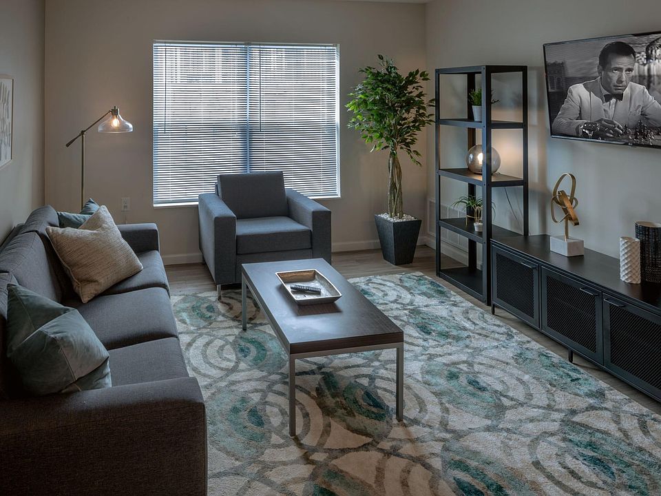1st image of 500 Reserve Circle Dr #7C
