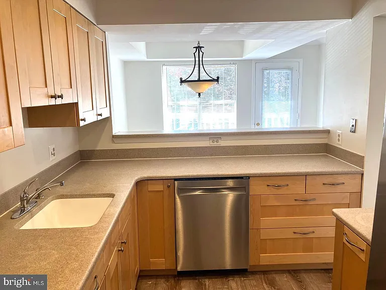 10713 Hampton Mill Ter #100 — Photo 3
