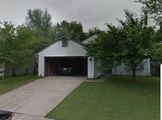 1691 Wrenwood Dr, Columbus, IN 47201