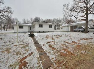 11650 E Robin Rd, Midwest City, OK 73130