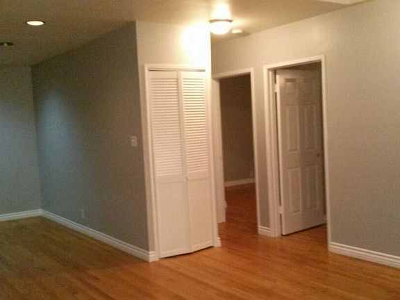 3rd image of 5711 Yolanda Ave