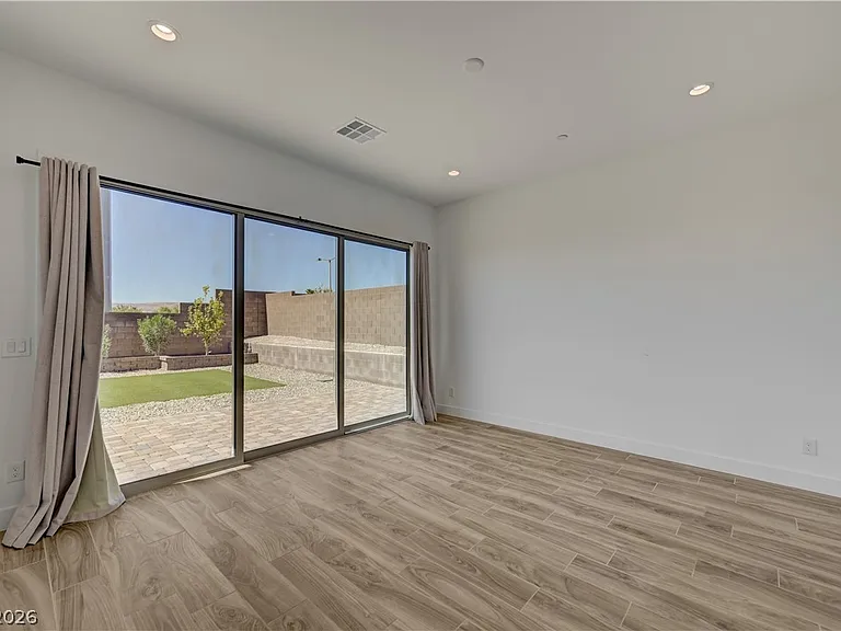 11803 Giroma Ave — Photo 17