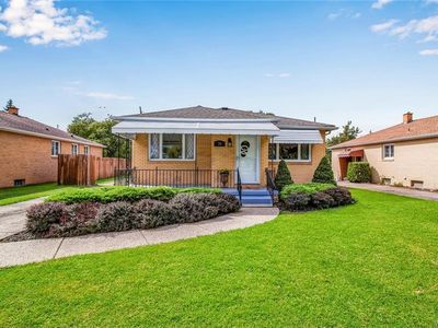 24 Kilbourne Rd, Cheektowaga, NY, 14225