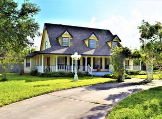 2404 Palmhurst Dr, Palmhurst, TX 78573