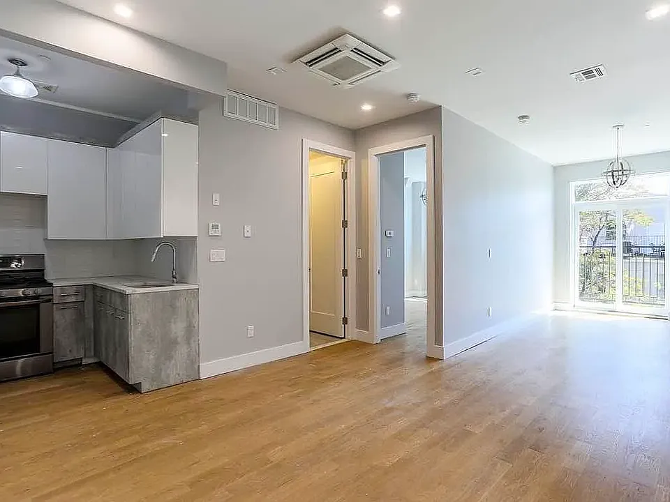 76 Hart St #4F