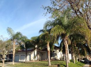 701 Country Rose Ct, Corona, CA 92882