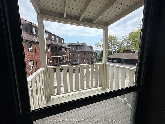 5th image of 27 W Mossom Rd