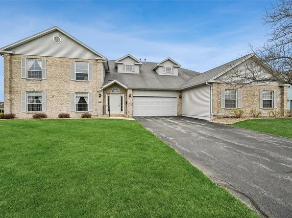 3225 Willowridge Rd Unit D, Marion, IA 52302