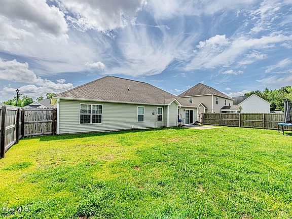 5th image of 104 Goldstone Court