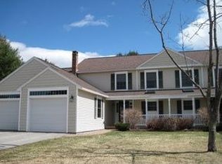 10 Mast Ln, Brunswick, ME 04011