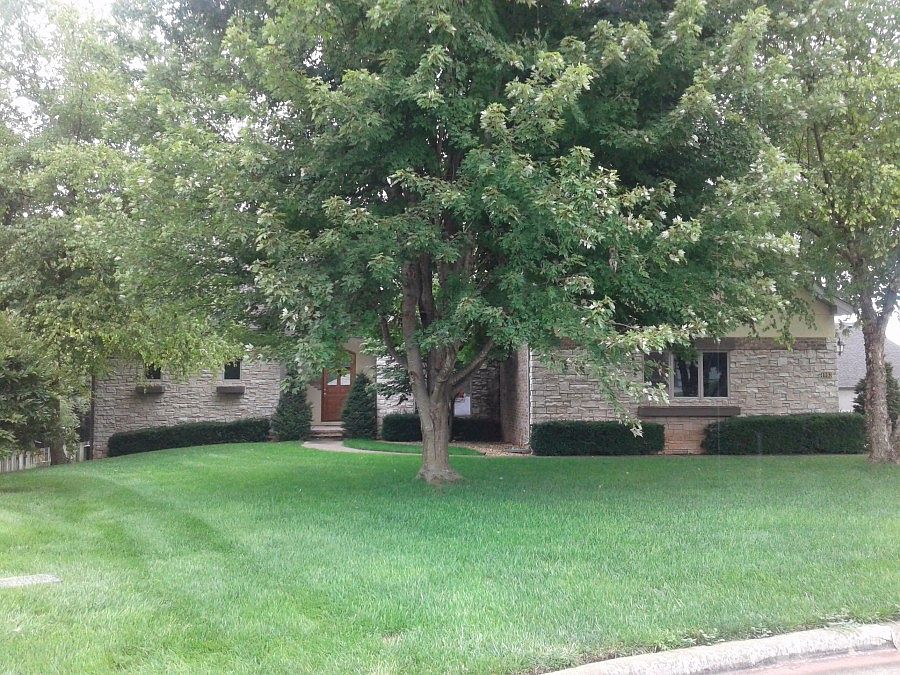 2nd image of 4063 E Kensington St