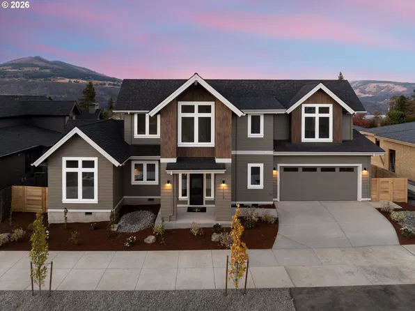 1112 Blackberry Dr, Hood River, OR 97031