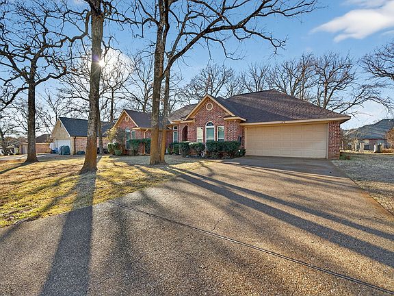 5th image of 109 Southern Pine Pl