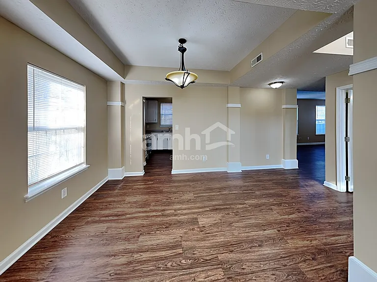198 Easton Point Way — Photo 10