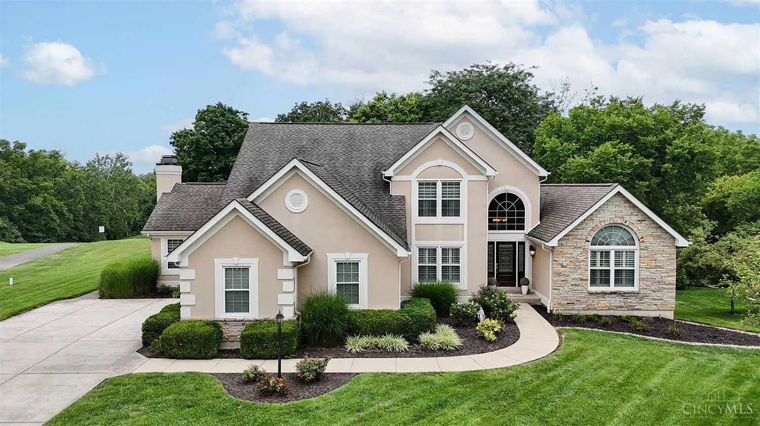 7981 Woodglen Dr photo 1