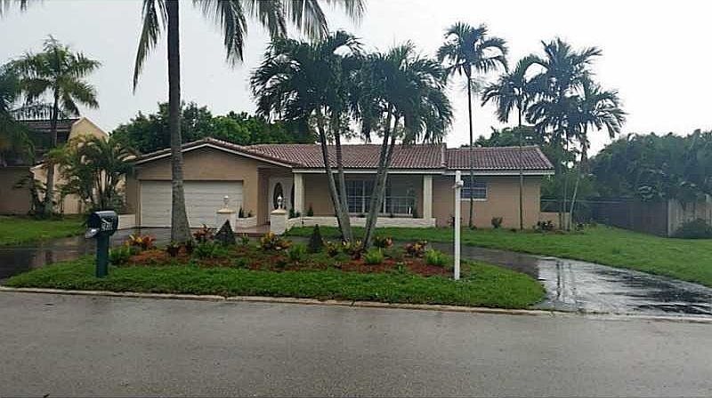 1st image of 2930 NW 115th Ter