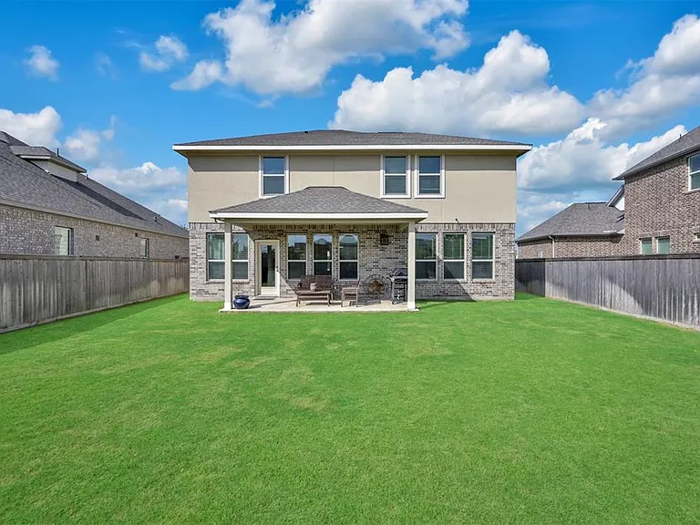 Red Buckeye Dr — Photo 19