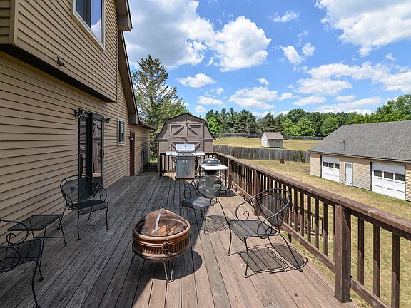 42' tiered deck-Entertain!