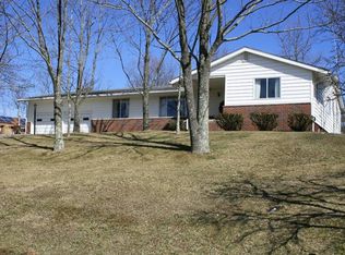 124 Lamar Dr, Athens, OH 45701