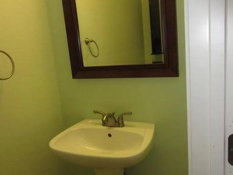 526C Valparaiso Pkwy — Photo 11