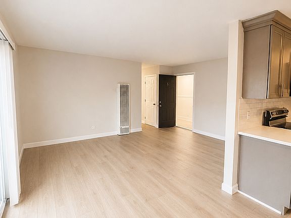 4th image of 417 Harrison Ave APT 5