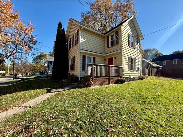 15 State St, Manchester, NY 14504