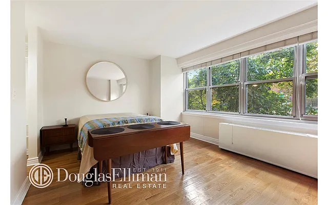 Sold by Douglas Elliman | media 10