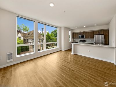 121 12th Avenue E #409, Seattle, WA, 98102