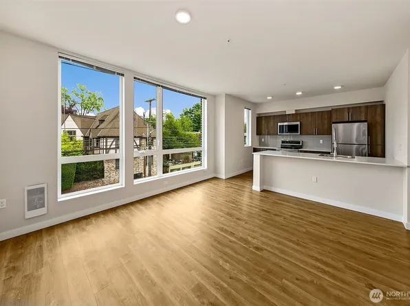 121 12th Avenue E #409, Seattle, WA 98102