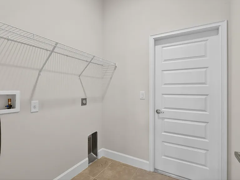 8118 Merano Ave — Photo 47