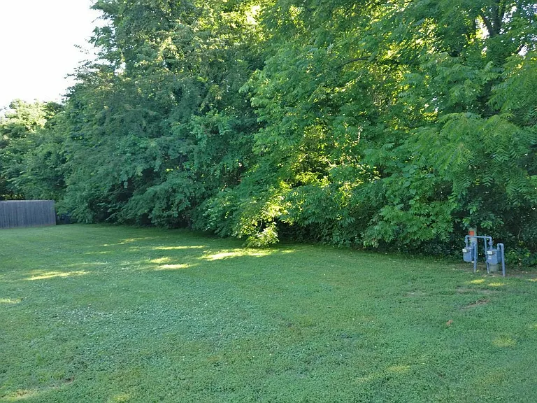 2030 N Hailey Dr — Photo 18