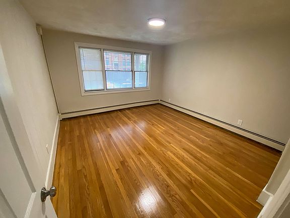 5th image of 218 Harvard St Floor 2