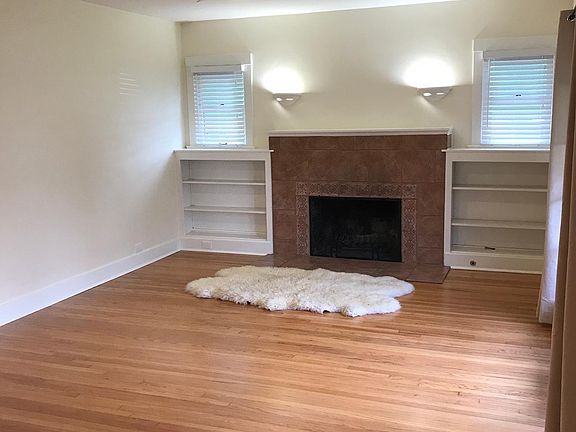 3rd image of 1624 Garden St #1-A
