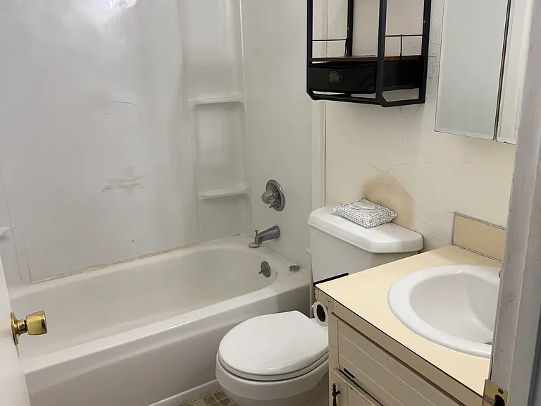 103 W Gilman Ave #2 — Photo 10