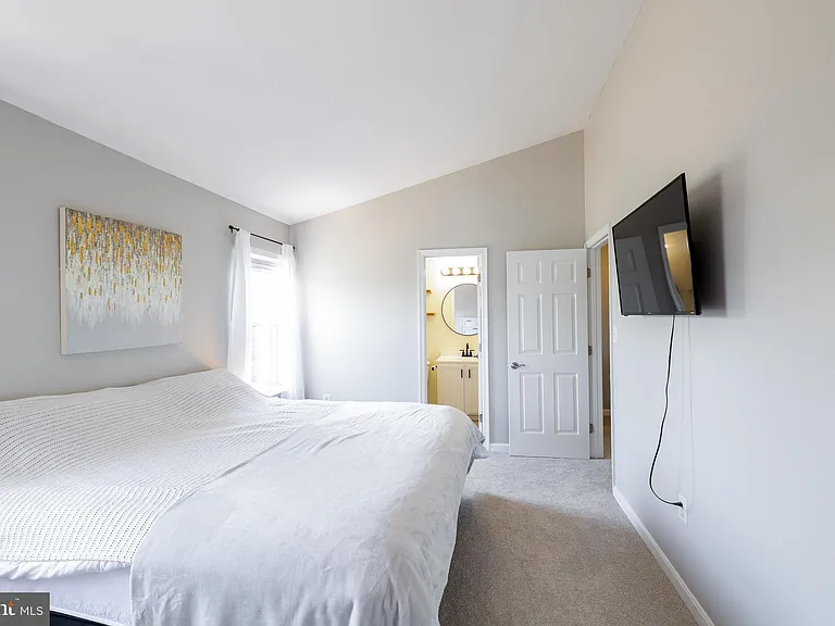 341 Creekside Commons Ct — Photo 13