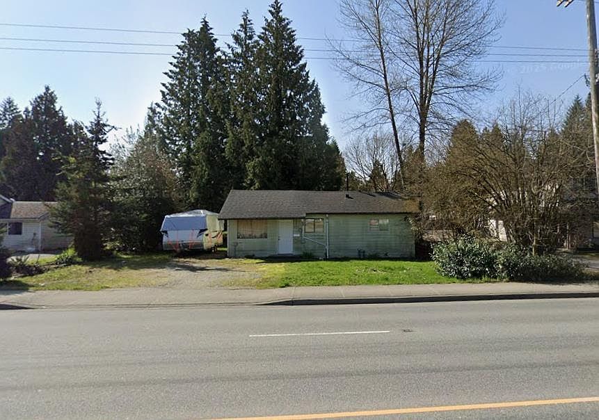 1st image of 21130 Dewdney Trunk Rd