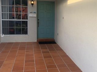 3375 SW 29th St #2, Miami, FL 33133