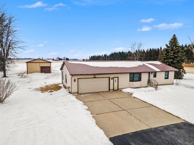 780 S Mackinaw Rd, Kawkawlin, MI, 48631