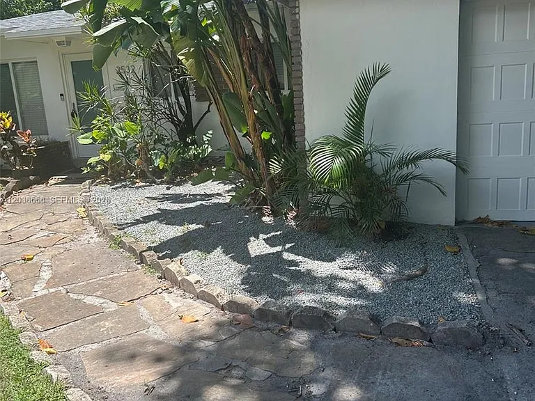 2532 Garfield St — Photo 1