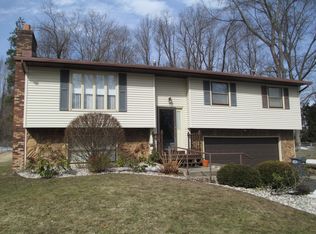 2702 Wildemere St, Kalamazoo, MI 49009