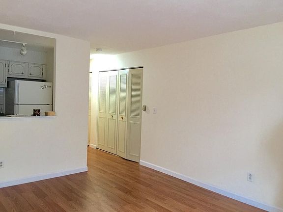 4th image of 205 Independence Ave Unit 214