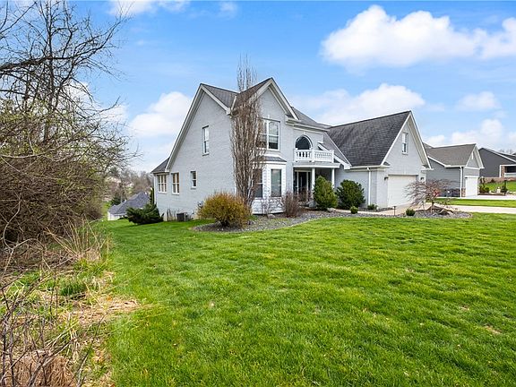 3rd image of 478 Spruce Ln