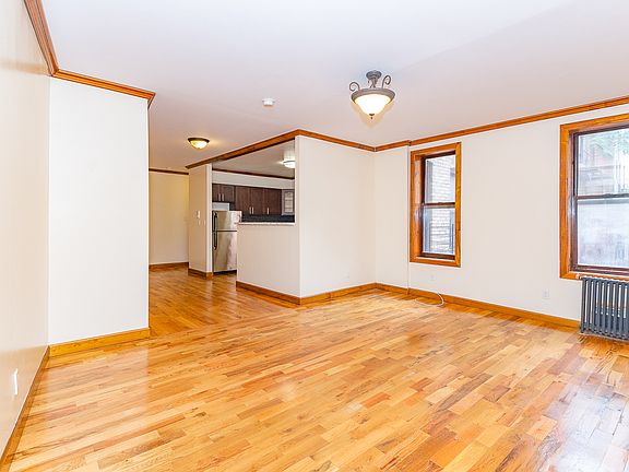 5th image of 68 Saint Pauls Pl APT C5