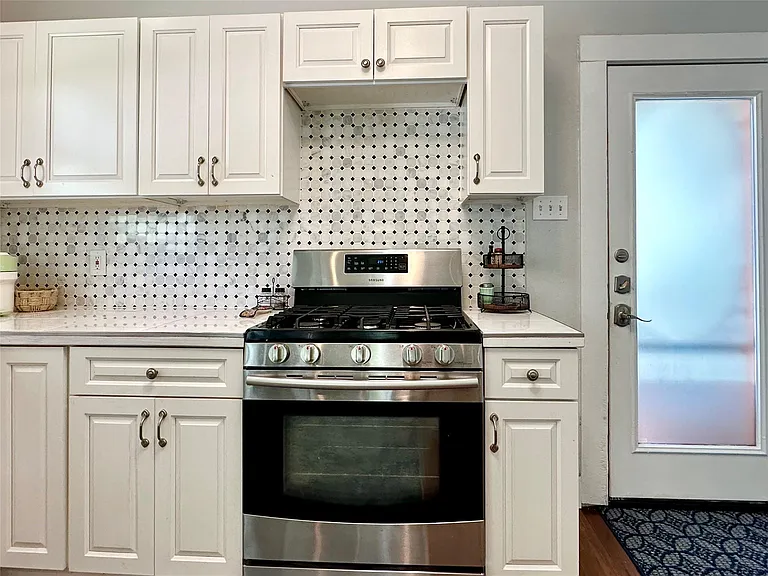 1501 S Church St #A — Photo 17
