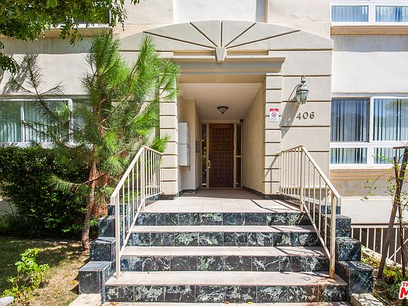 2nd image of 406 N Palm Dr APT 101
