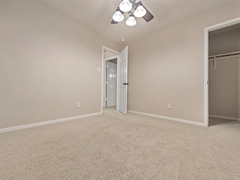 19218 Dawntreader Dr — Photo 12